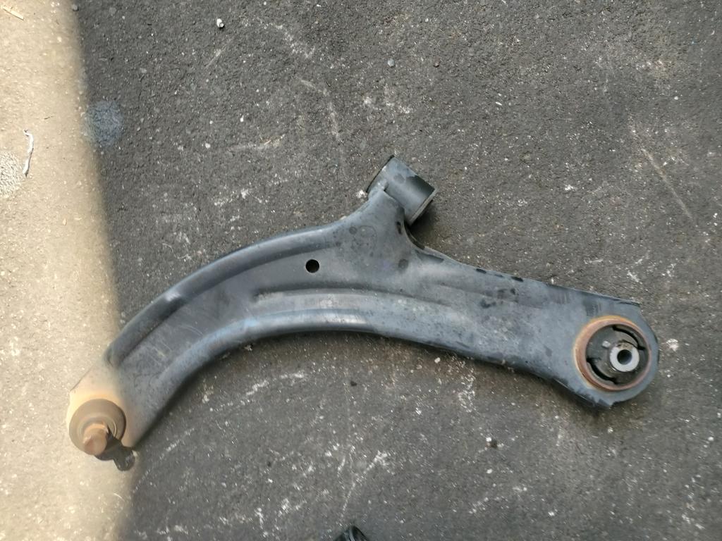TRAPECIO RH NISSAN WINGROAD 2005-2018 WAGON Y12 JY12