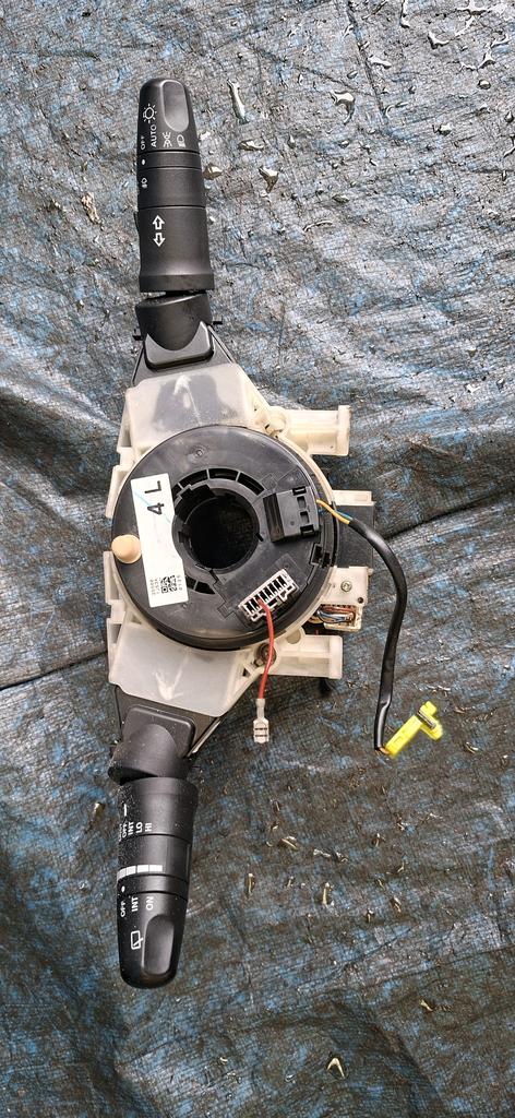 CONTROL DE LUCES DIRECCIONAL NISSAN TIIDA 2004-2012 HATCHBACK C11 JC11