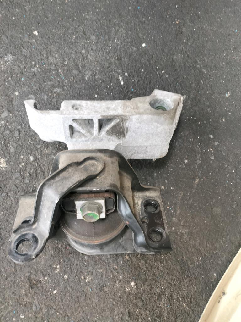 SOPORTE DE MOTOR NISSAN TIIDA 2004-2012 HATCHBACK C11 JC11