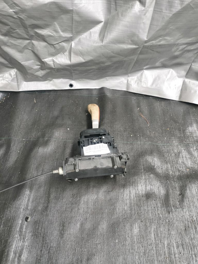 PALANCA DE CAMBIO A/T NISSAN TIIDA 2004-2012 SEDAN SC11 SJC11