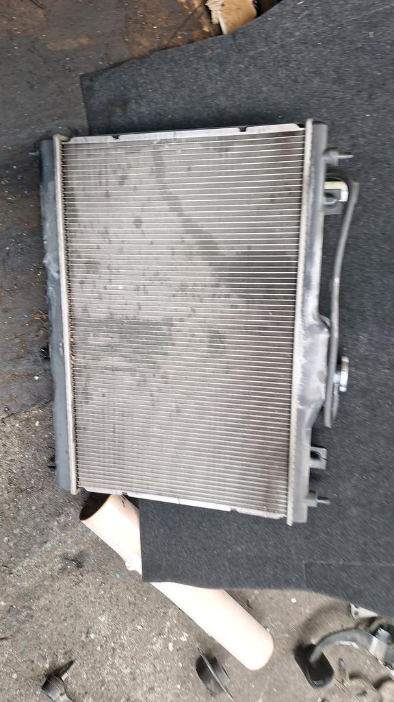 RADIADOR GASOLINERO NISSAN TIIDA 2004-2012 SEDAN SC11 SJC11