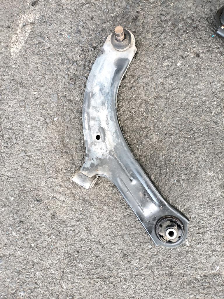 TRAPECIO RH NISSAN TIIDA 2004-2012 SEDAN SC11 SJC11