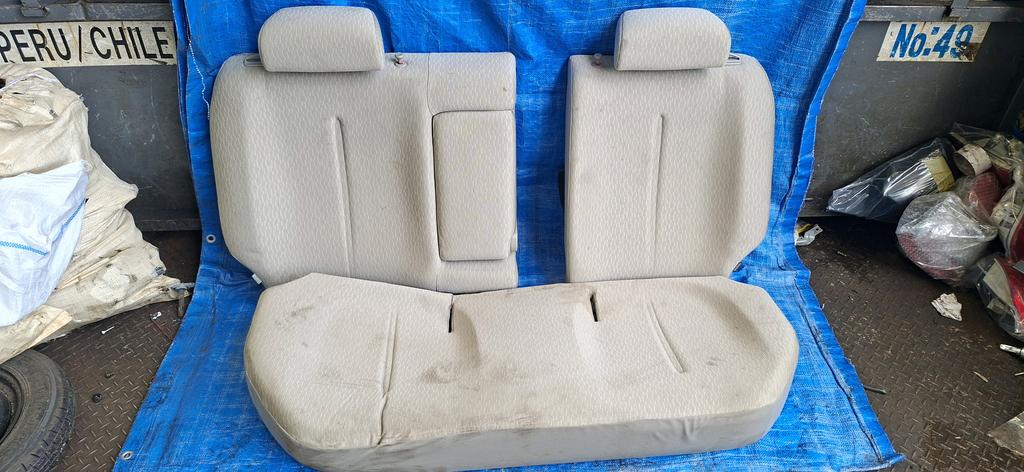 ASIENTO POSTERIOR DE AUTO TOYOTA BELTA 2005-2012 SEDAN KSP92 SCP92