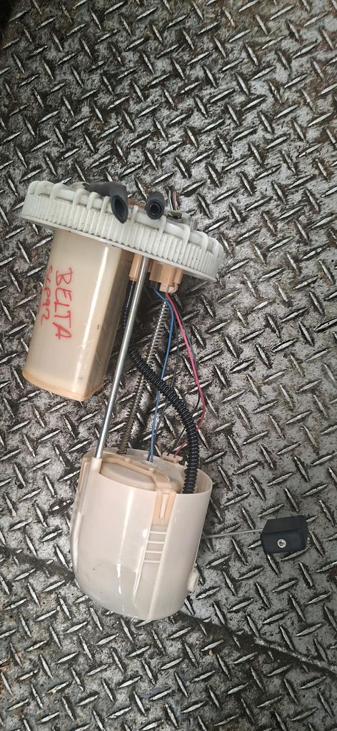 BOMBA DE GASOLINA COMPLETA TOYOTA BELTA 2005-2012 SEDAN KSP92 SCP92