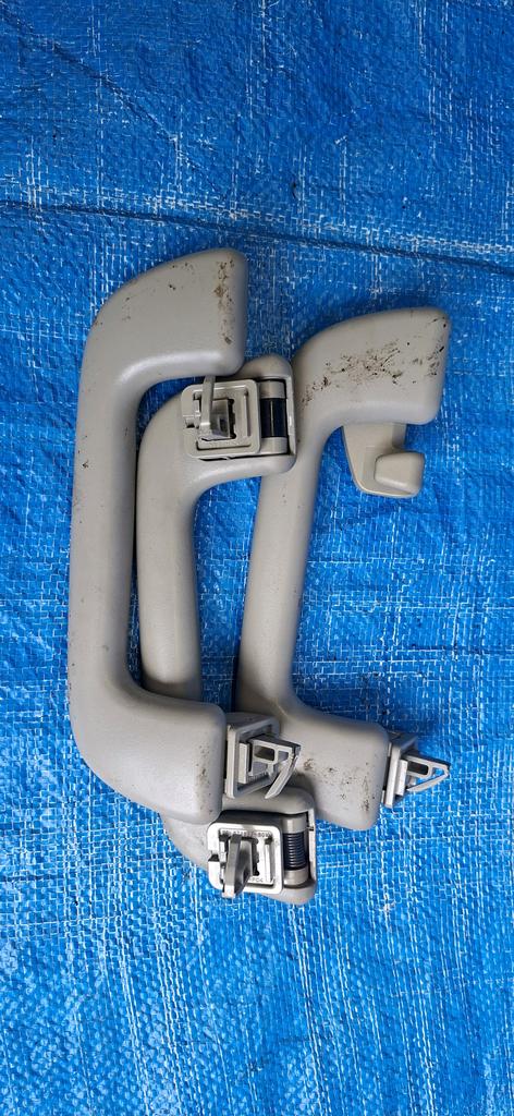PLASTICO INTERIOR DE AUTO TOYOTA BELTA 2005-2012 SEDAN KSP92 SCP92