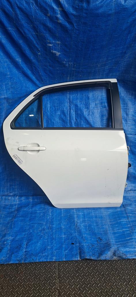 PUERTA POSTERIOR RH TOYOTA BELTA 2005-2012 SEDAN KSP92 SCP92