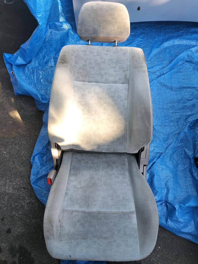 ASIENTO DELANTERO LH NISSAN SUNNY 1998-2004 SEDAN B15 SB15