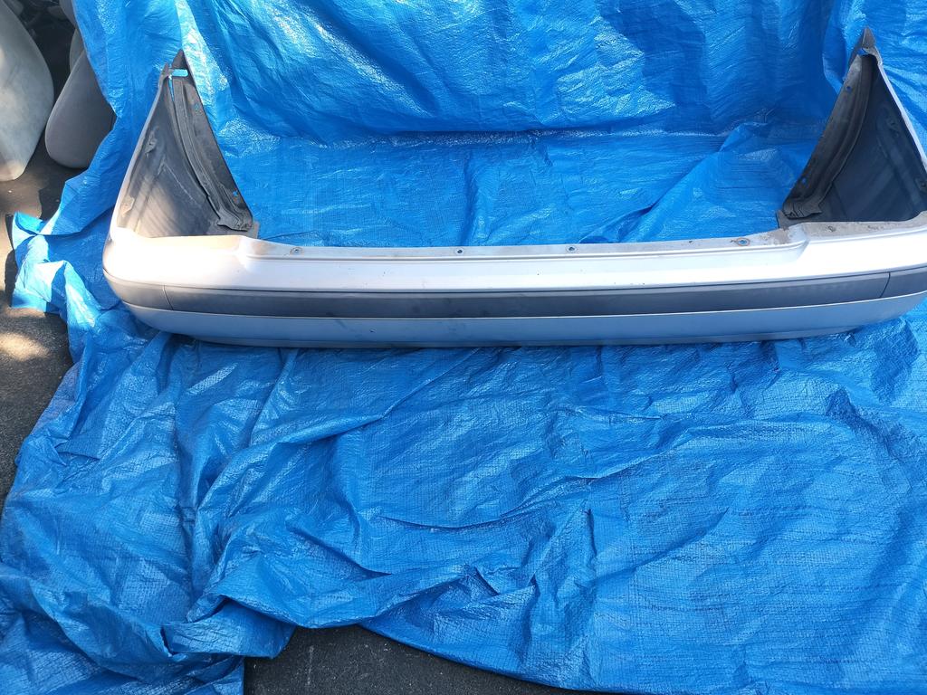 PARACHOQUE POSTERIOR NISSAN SUNNY 1998-2004 SEDAN B15 SB15