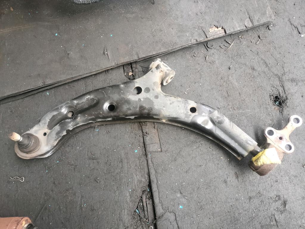 TRAPECIO RH NISSAN SUNNY 1998-2004 SEDAN B15 SB15