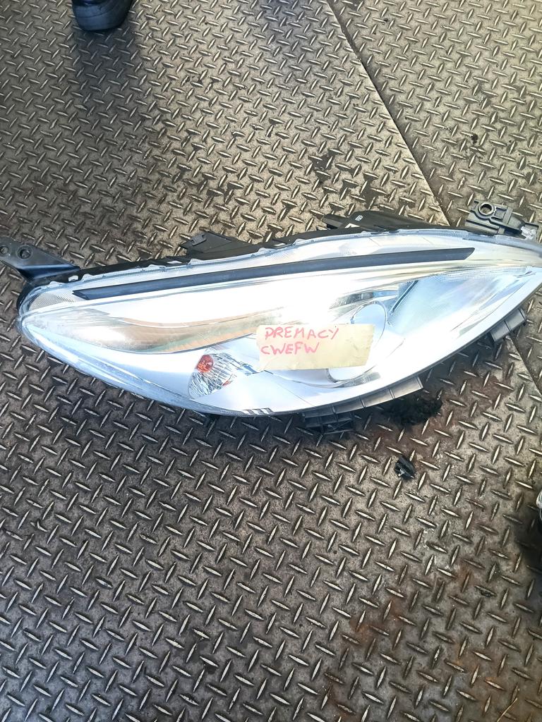 FARO DELANTERO RH MAZDA PREMACY 2010-2018 MINIVAN CWEFW CWFFW