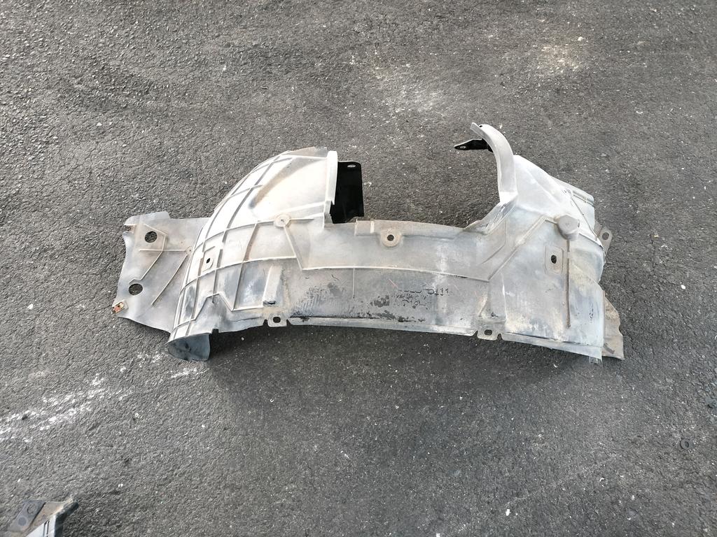 PLASTICO DE GUARDAFANGO RH NISSAN AD VAN 2006-2021 VAN VY12 Y12