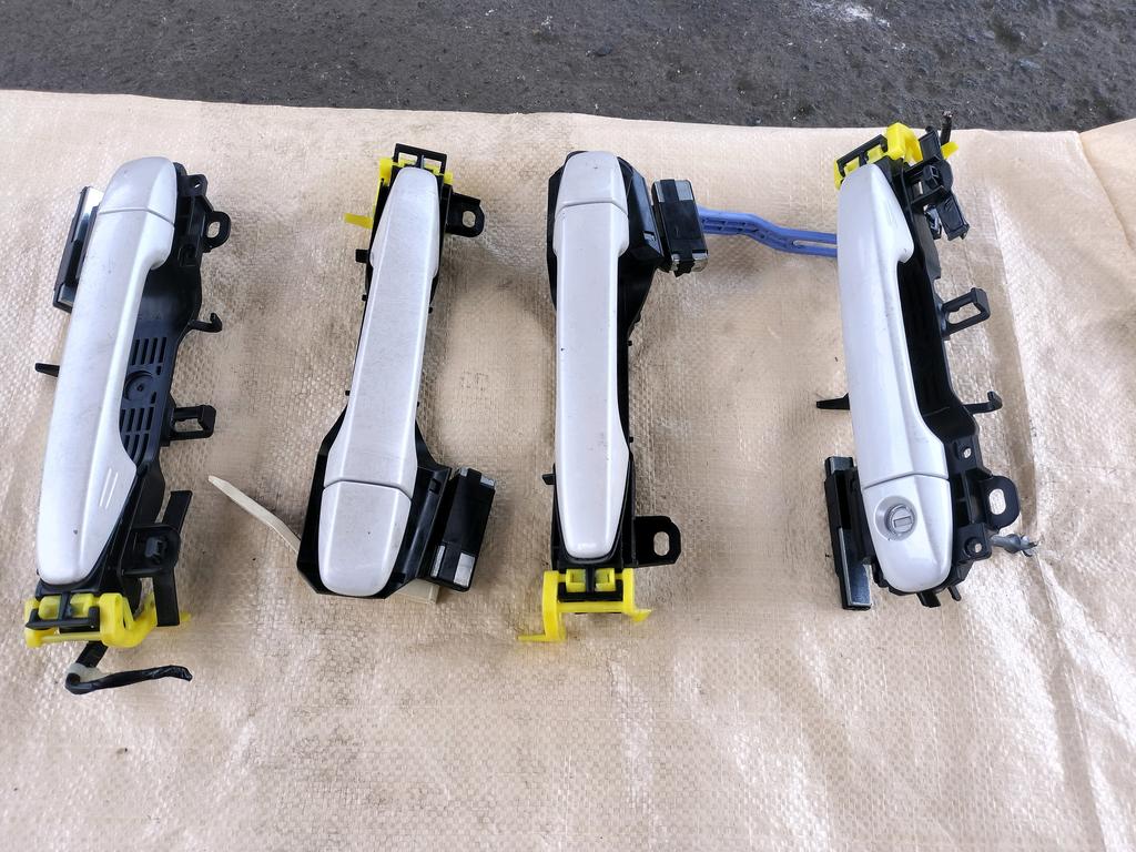 HALADOR DE PUERTA EXTERIOR SUBARU IMPREZA SPORTS 2011-2016 HATCHBACK GP2 GP7