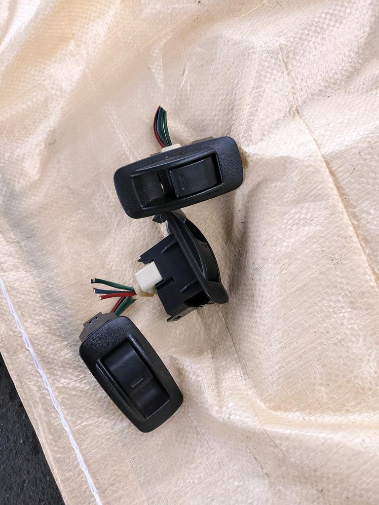 CONTROL SIMPLE DE LEVANTA LUNA TOYOTA BB 2000-2005 HATCHBACK NCP30 NCP35