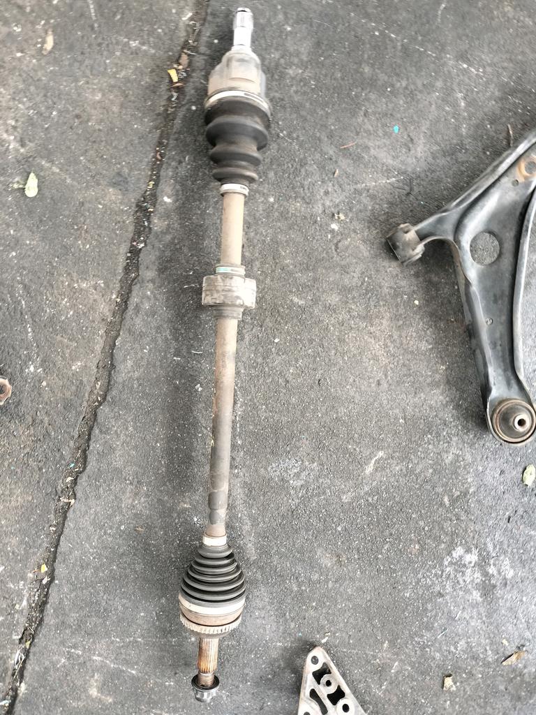 PALIER EJE COMPLETO RH TOYOTA BB 2000-2005 HATCHBACK NCP30 NCP35