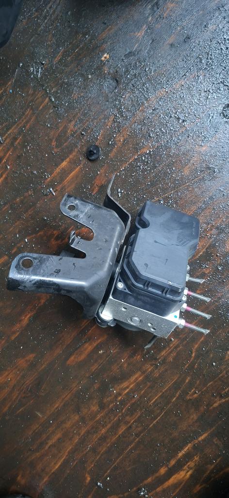 BOMBA ABS TOYOTA FIELDER 2006-2012 WAGON NZE141G ZRE144G
