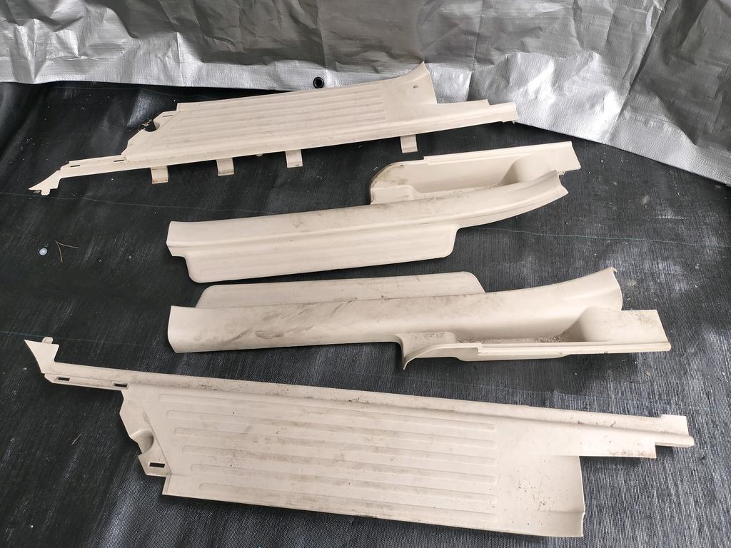 PISADERA DE PUERTA TOYOTA SIENTA 2003-2015 MINIVAN NCP81 NCP85G