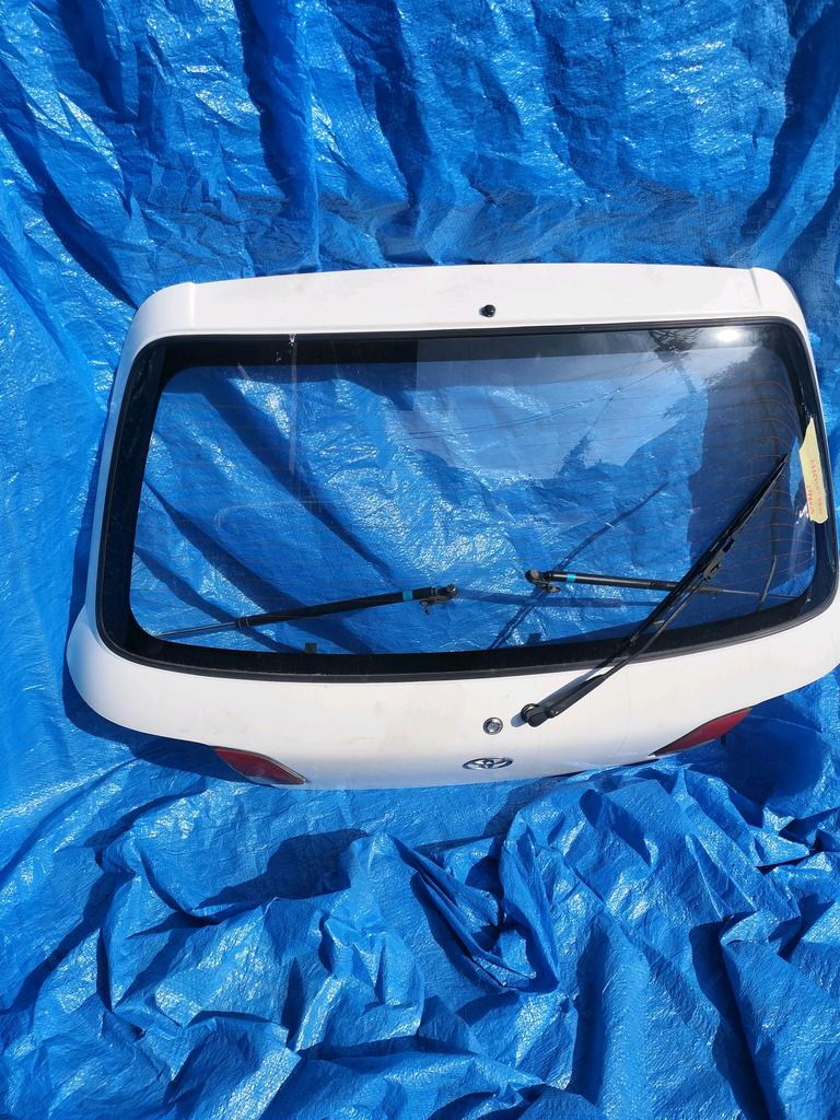 COMPUERTA TOYOTA STARLET 1989-1996 HATCHBACK EP80 NP80