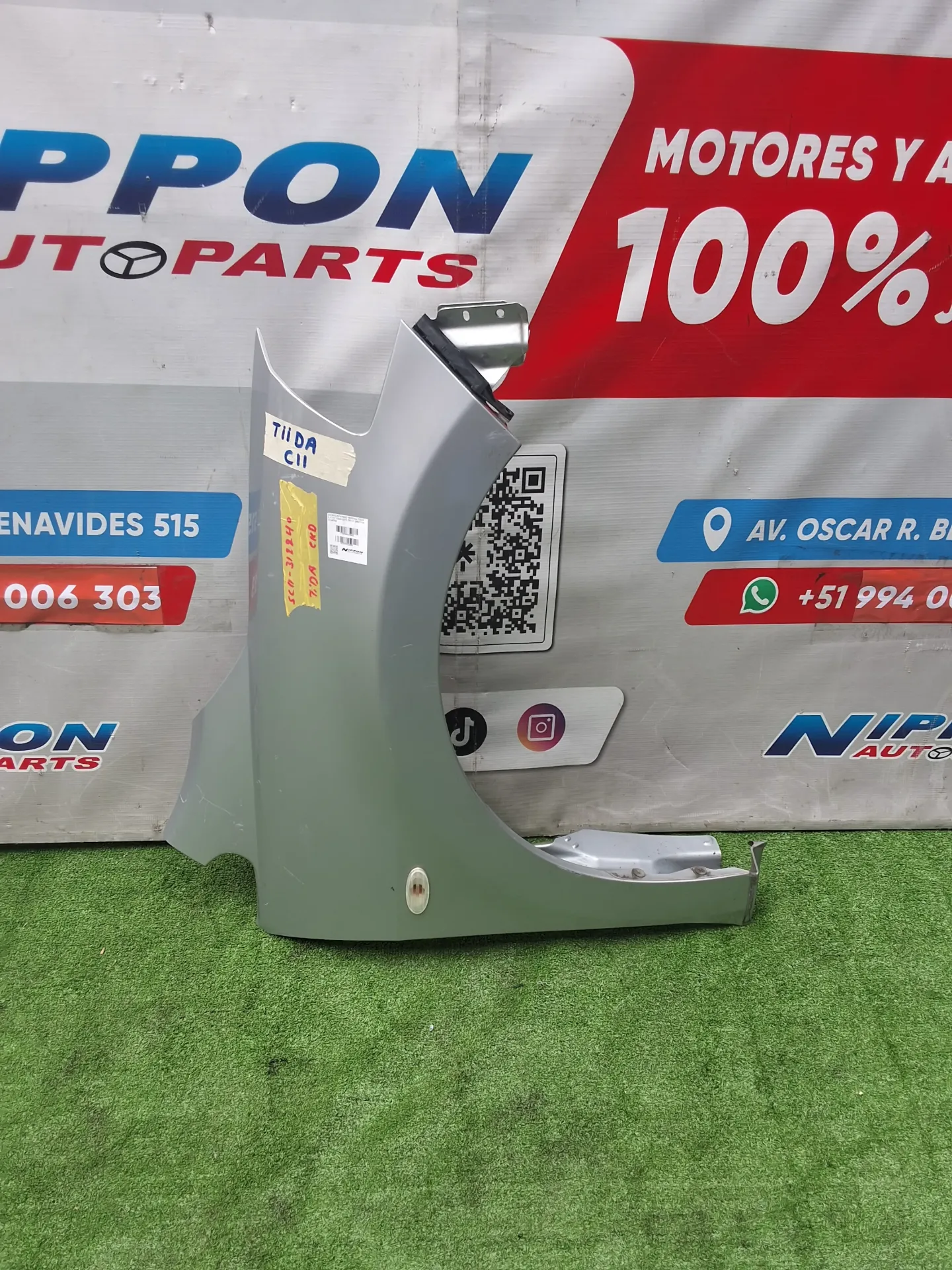 [QCSTEQ] GUARDAFANGO NISSAN TIIDA LATIO 2004-2012 SC11 SNC11H USADO