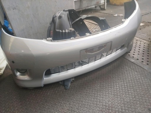 [Q45ZWJ] PARACHOQUE DELANTERO TOYOTA ISIS 2004-2017 MINIVAN ANM10W ZGM15W