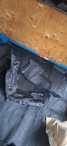 [VSTM7J] PLASTICO DE MOTOR TOYOTA FIELDER 2006-2012 WAGON NZE141G ZRE144G