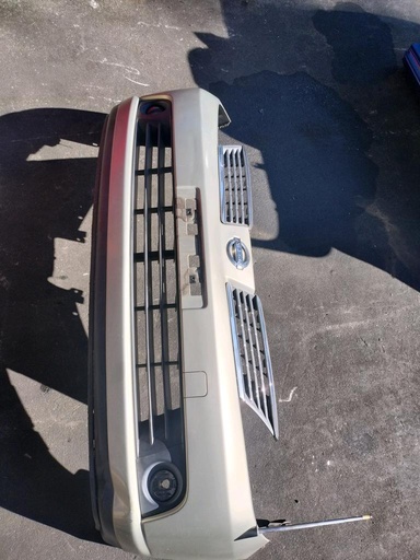 [8FDR55] PARACHOQUE DELANTERO NISSAN TIIDA 2004-2012 SEDAN SC11 SJC11
