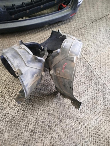 [R87K6B] PLASTICO DE GUARDAFANGO PAR NISSAN AD VAN 2006-2021 VAN VY12 Y12
