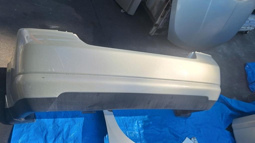 [FSU9F2] PARACHOQUE POSTERIOR NISSAN TIIDA 2004-2012 SEDAN SC11 SJC11
