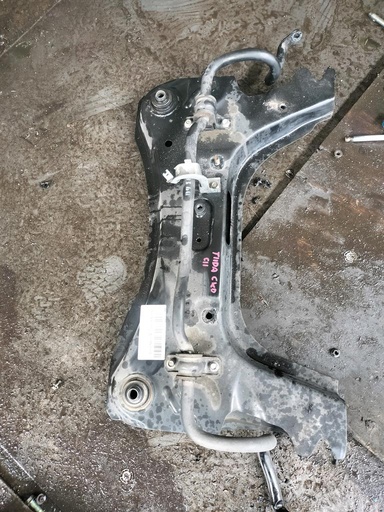 [9M6MCG] PUENTE TRANSVERSAL DE MOTOR NISSAN TIIDA 2004-2012 SEDAN SC11 SJC11