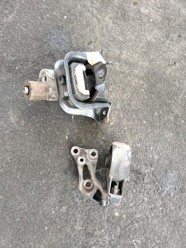 [NRUXT5] SOPORTE DE MOTOR TOYOTA PORTE 2004-2012 HATCHBACK NNP10 NNP15