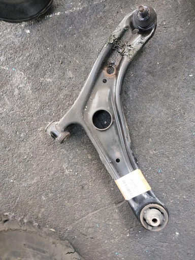 [DN477V] TRAPECIO LH TOYOTA PORTE 2004-2012 HATCHBACK NNP10 NNP15