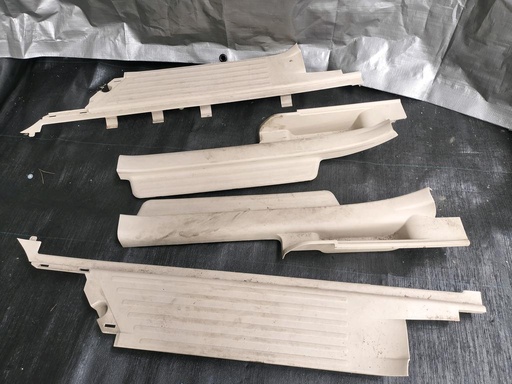 [ATAY6W] PISADERA DE PUERTA TOYOTA SIENTA 2003-2015 MINIVAN NCP81 NCP85G