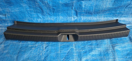 [C82N5U] PISADERA DE COMPUERTA TOYOTA WISH 2003-2009 WAGON ANE10G ZNE14G