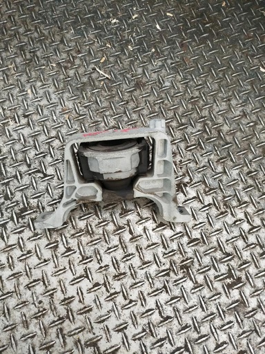 [2TZUK5] SOPORTE DE MOTOR MAZDA ZY