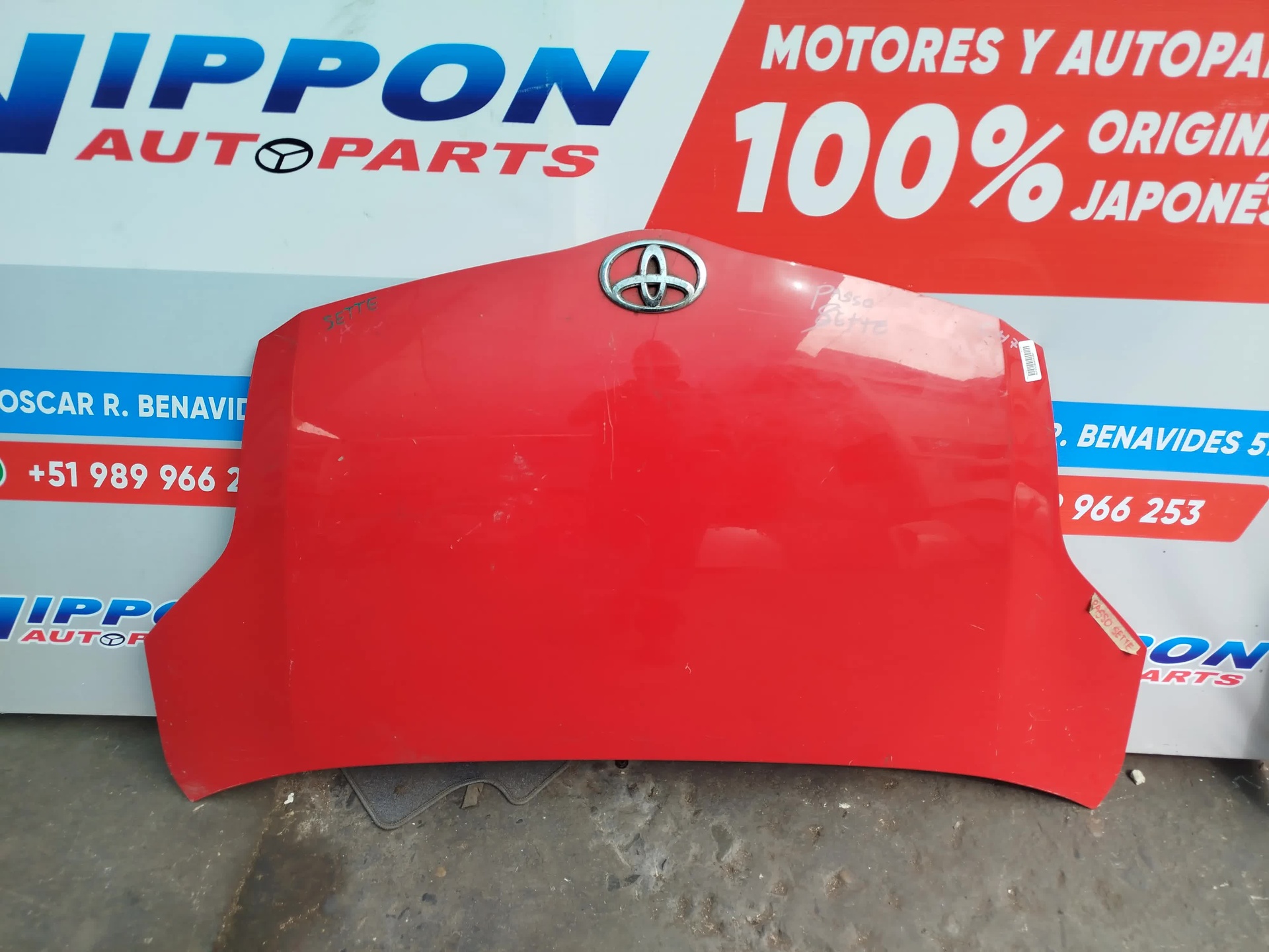 CAPOT TOYOTA PASSO SETTE 2008-2012 M502E