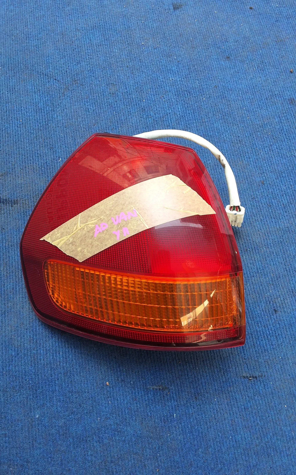 FARO POSTERIOR NISSAN AD VAN 1999-2008 Y11 VFY11 LH 22022824