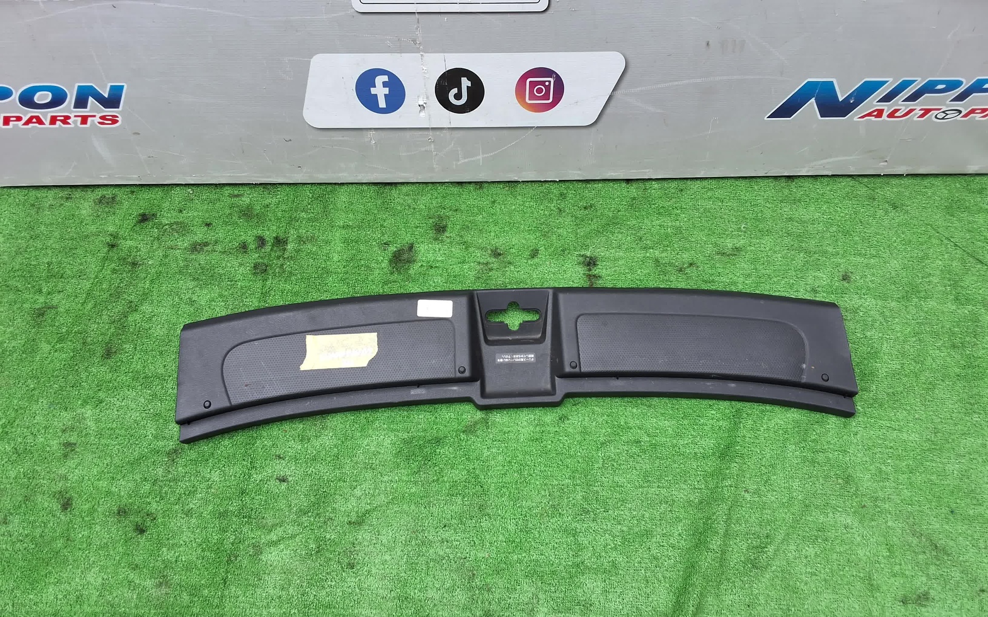 PISADERA DE COMPUERTA NISSAN WINGROAD 2006-2018 Y12 84914CV000