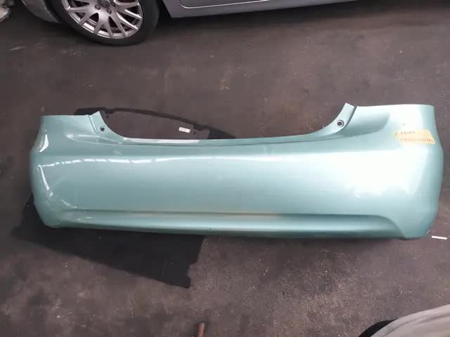 PARACHOQUE POSTERIOR TOYOTA BELTA 2005-2012 SCP92 NCP96 KSP92