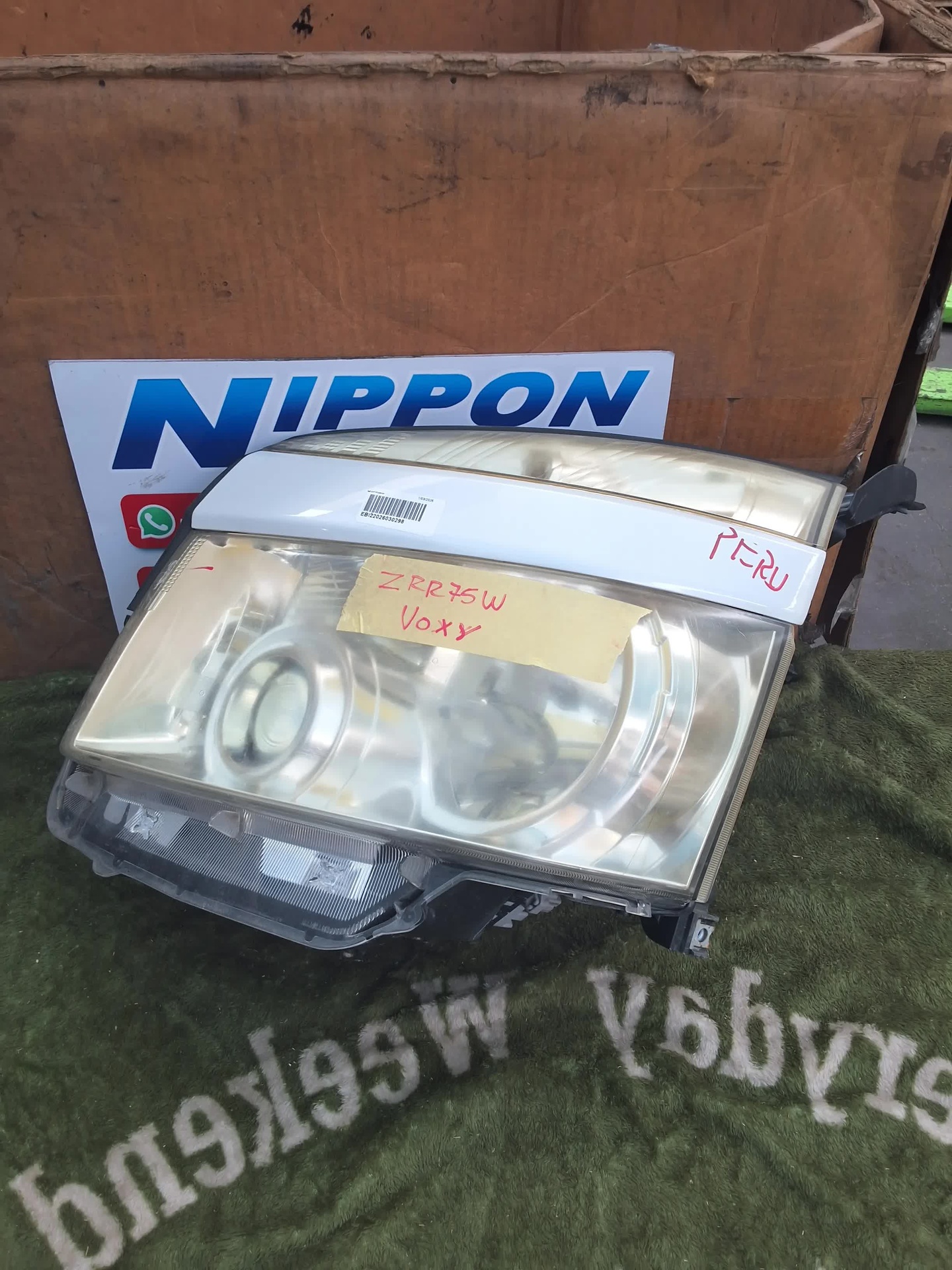 FARO DELANTERO TOYOTA VOXY 2007-2014 ZRR70G ZRR70W 28203 LH