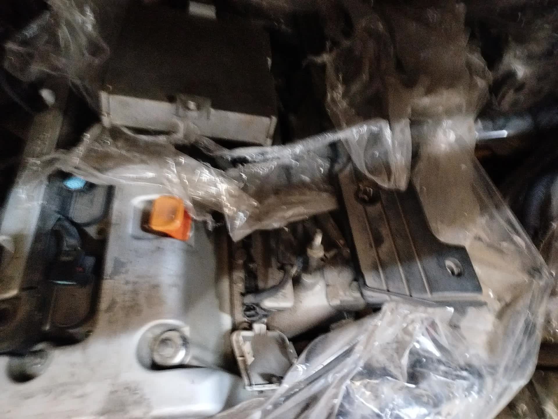 5960952
