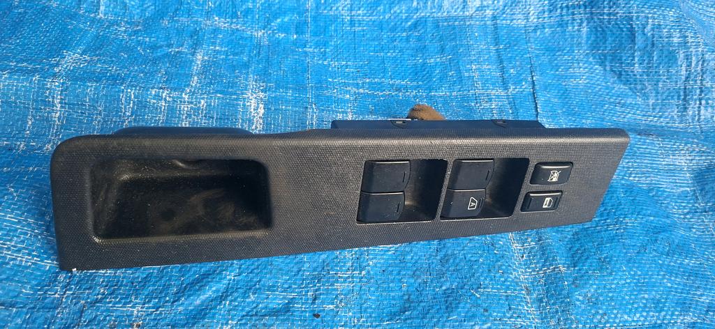 CONTROL MULTIPLE DE LEVANTA LUNA NISSAN AD VAN 2006-2021 VAN VY12 VZNY12