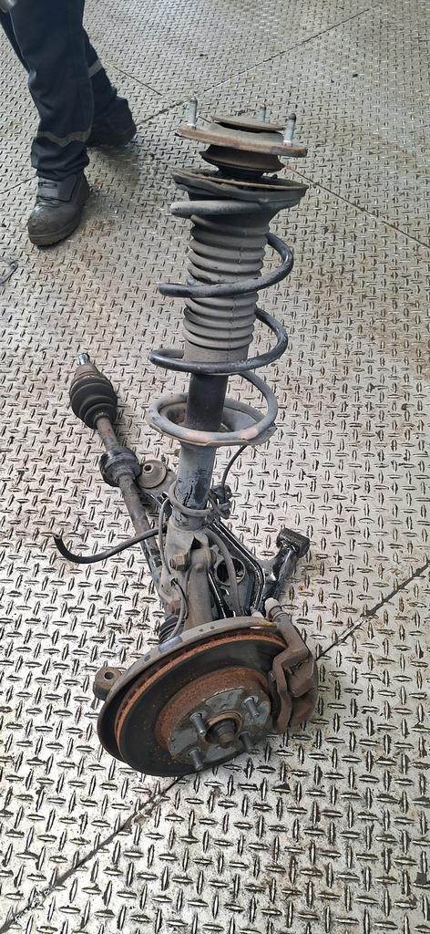 SUSPENSION DEL.MACPHERSON DISCO RH TOYOTA BB 2000-2005 HATCHBACK NCP30 NCP35
