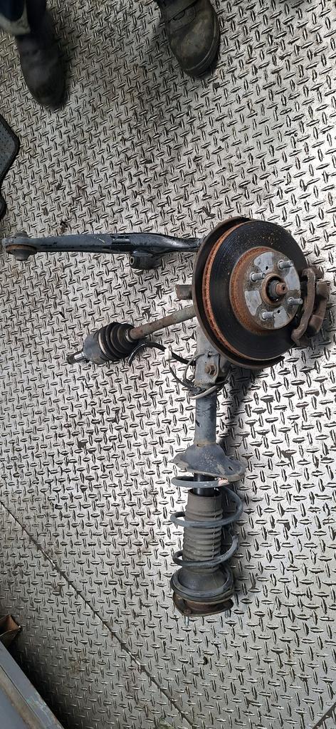 SUSPENSION DEL.MACPHERSON DISCO LH TOYOTA BB 2000-2005 HATCHBACK NCP30 NCP35