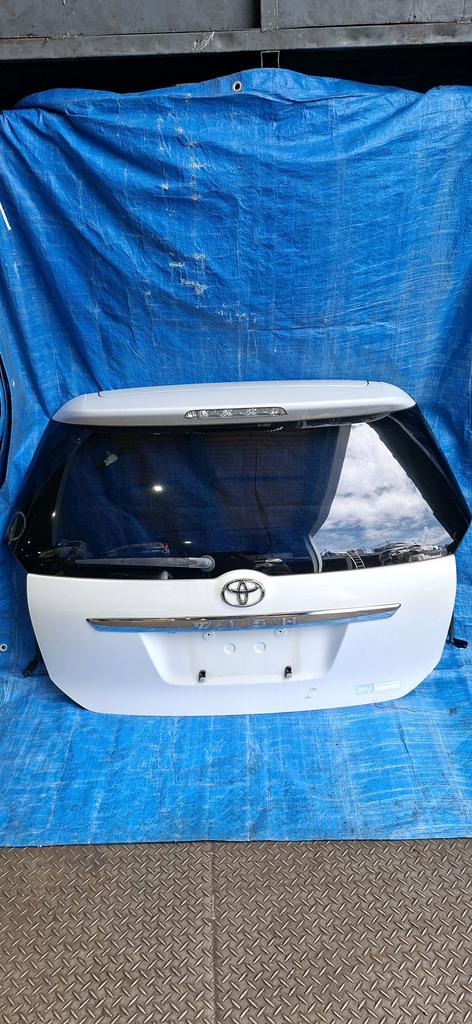 COMPUERTA TOYOTA WISH 2003-2009 WAGON ANE10G ZNE14G