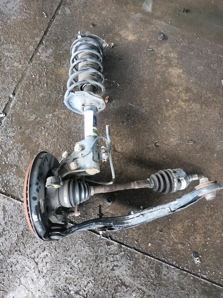 SUSPENSION DEL.MACPHERSON DISCO LH TOYOTA SIENTA 2003-2015 MINIVAN NCP81G NCP85G