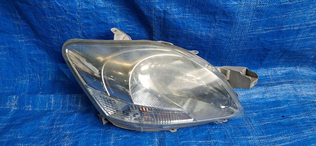 FARO DELANTERO RH TOYOTA BELTA 2005-2012 SEDAN KSP92 SCP92