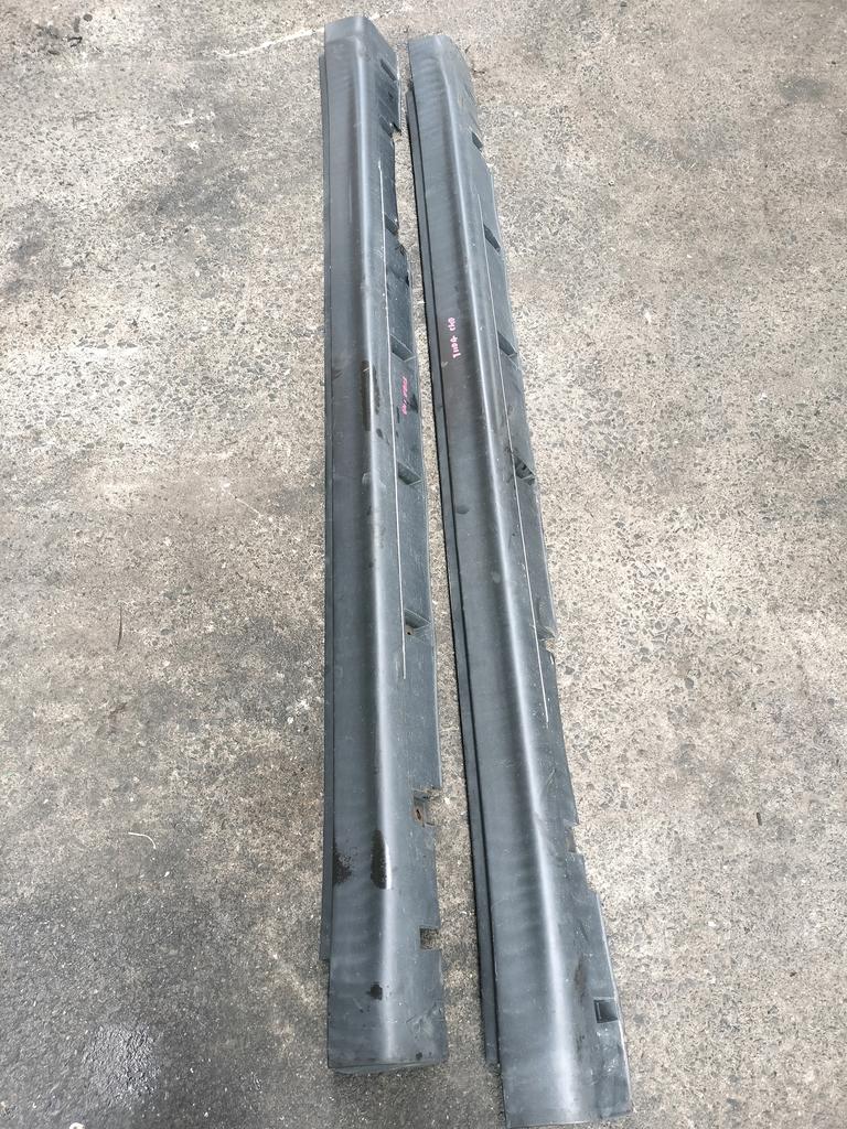 FALDON SPOILER LATERAL PAR NISSAN TIIDA 2004-2012 SEDAN SC11 SJC11