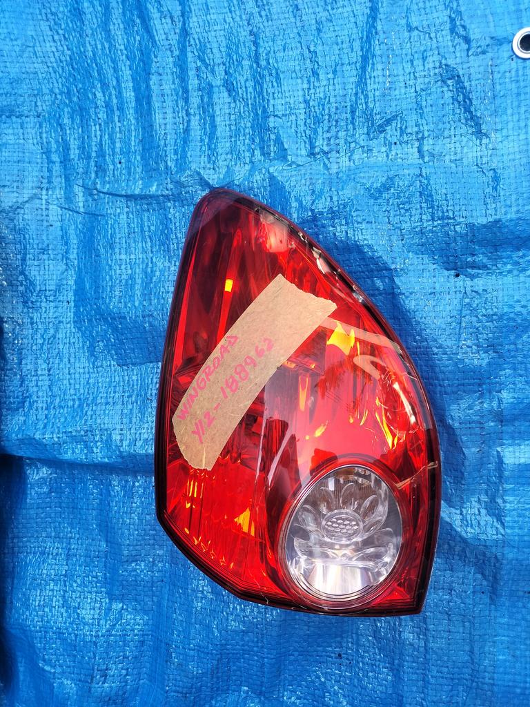 FARO POSTERIOR RH NISSAN WINGROAD 2005-2018 WAGON Y12 JY12