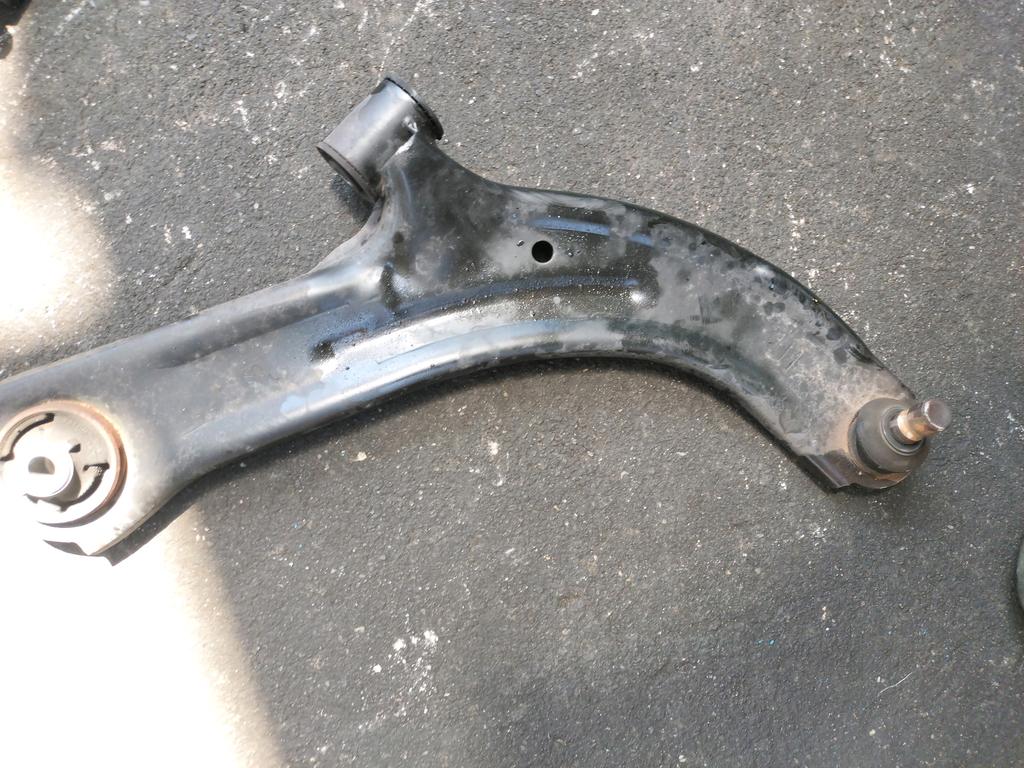 TRAPECIO LH NISSAN WINGROAD 2005-2018 WAGON Y12 JY12