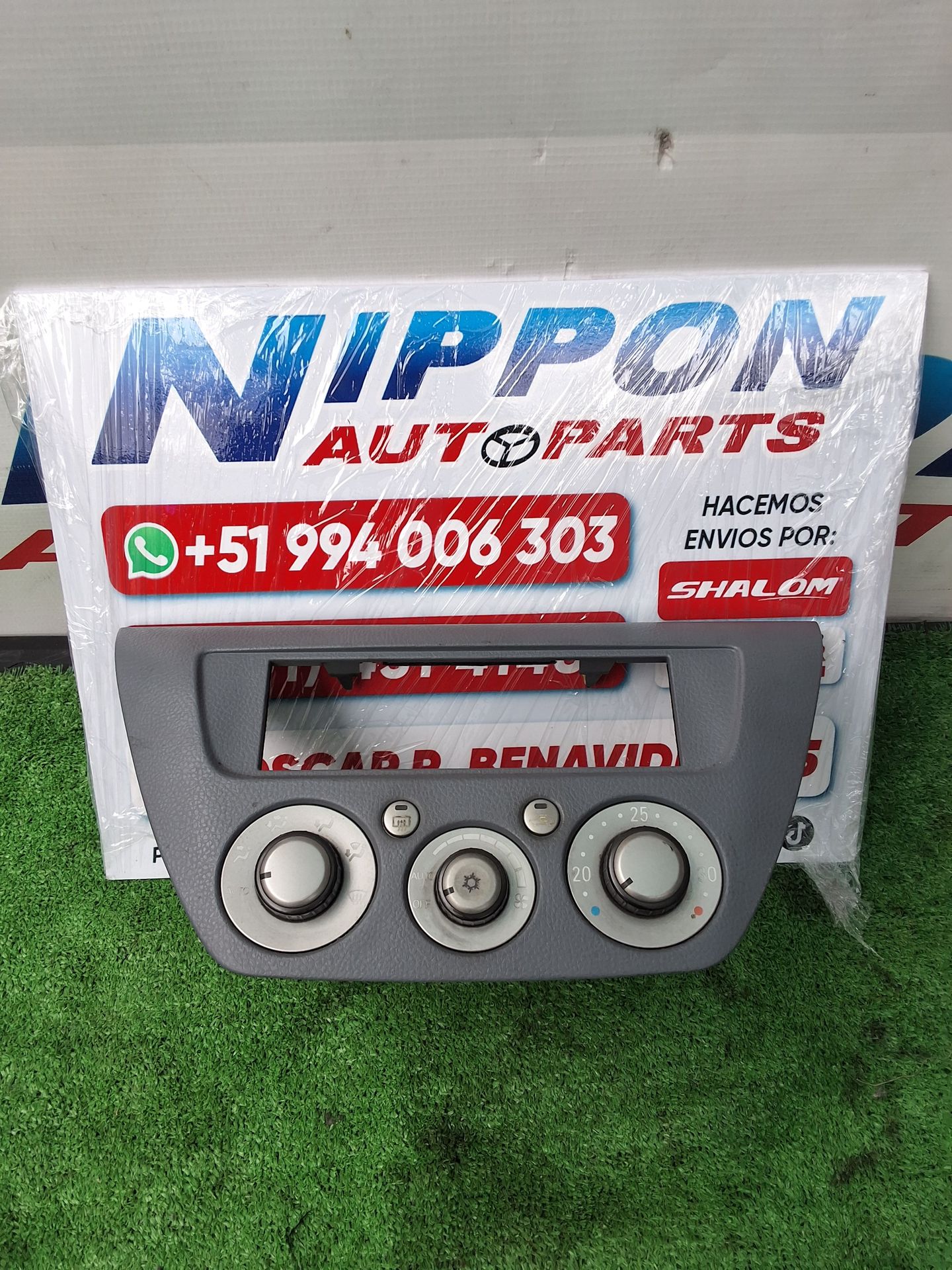 CONSOLA CENTRAL MITSUBISHI LANCER CEDIA 2000-2003 CS2A CS5A MR532226 USADO