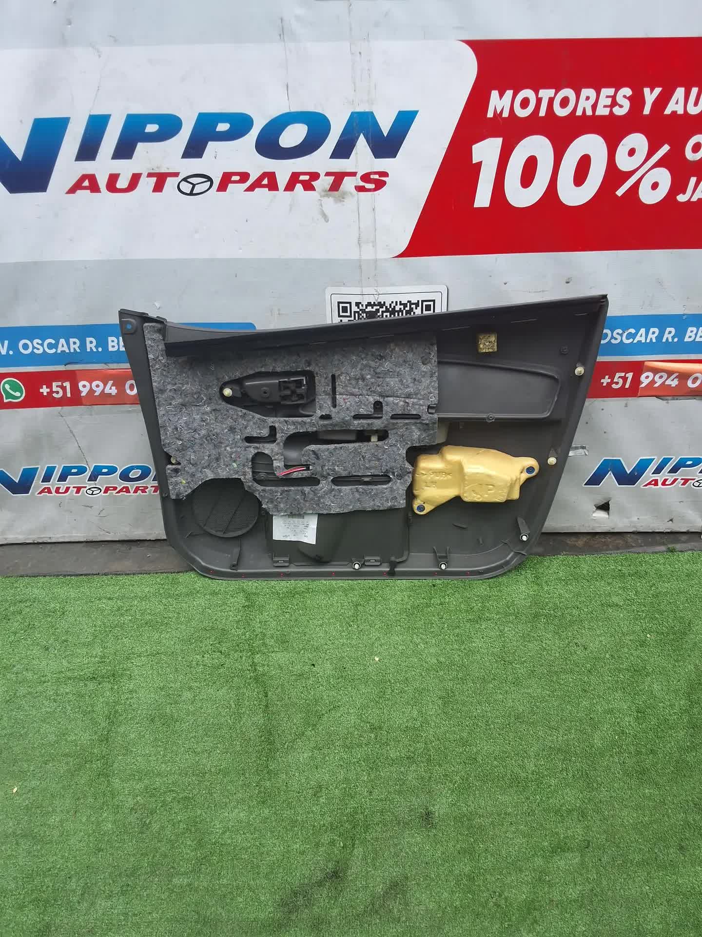 TAPIZ CUBIERTA PUERTA DELANTERA TOYOTA BELTA 2005-2012 SCP92 NCP96 KSP92 LH